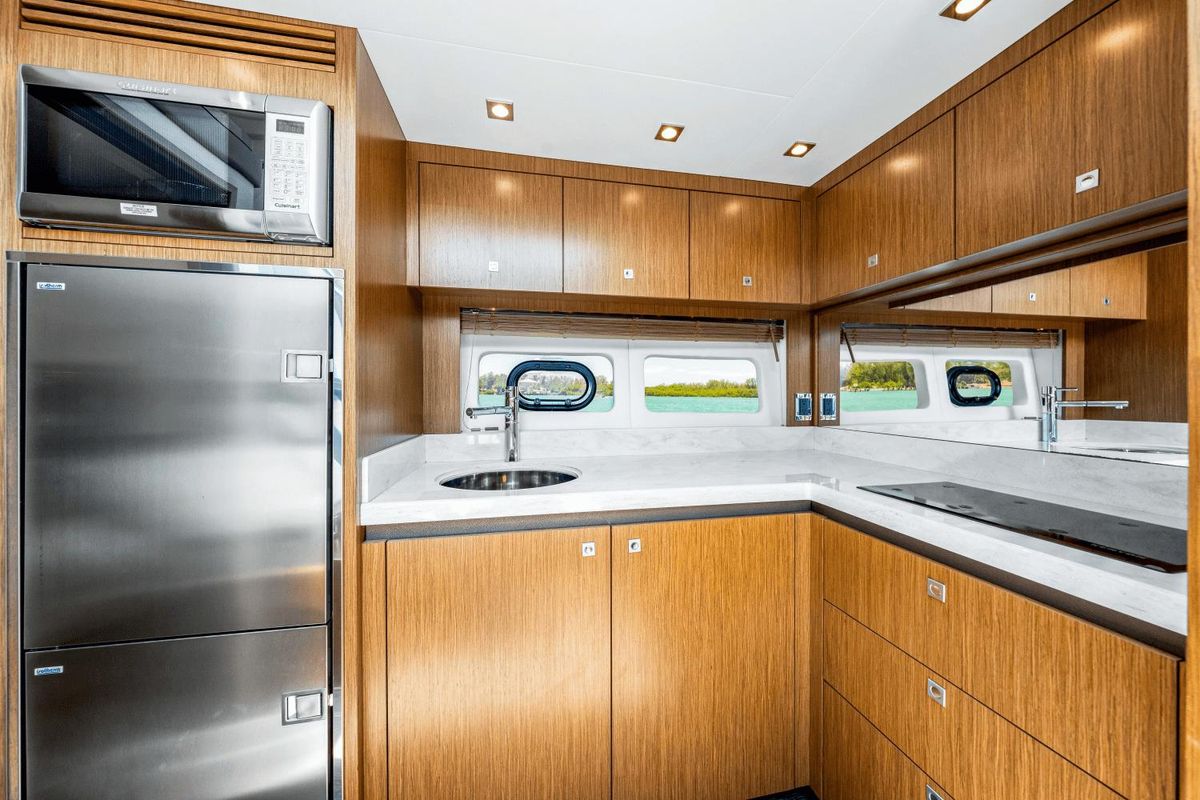 2017 Sea Ray 51 