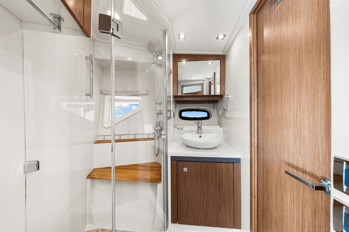 2017 Sea Ray 51 