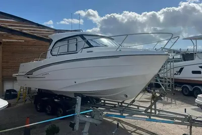 Beneteau Antares 8
