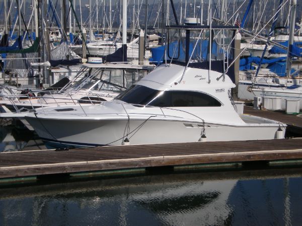 1998 Luhrs Sport Fisherman