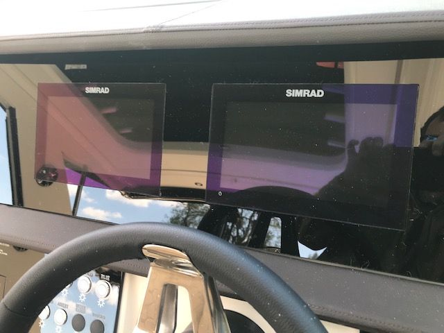 2022 Sea Ray 320 Sundancer