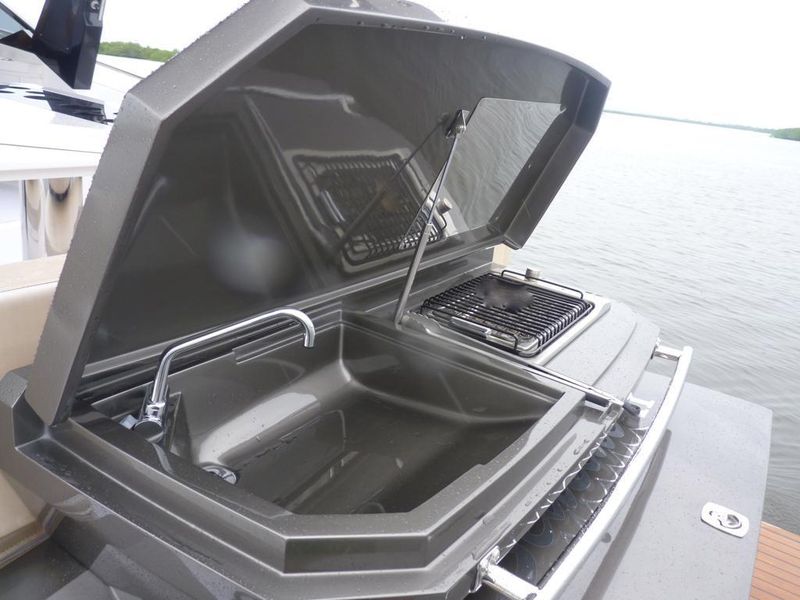 2013 Aguz 39 Aguz cabin cruiser