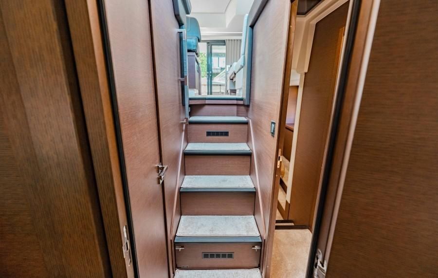 2020 Prestige 460 Flybridge