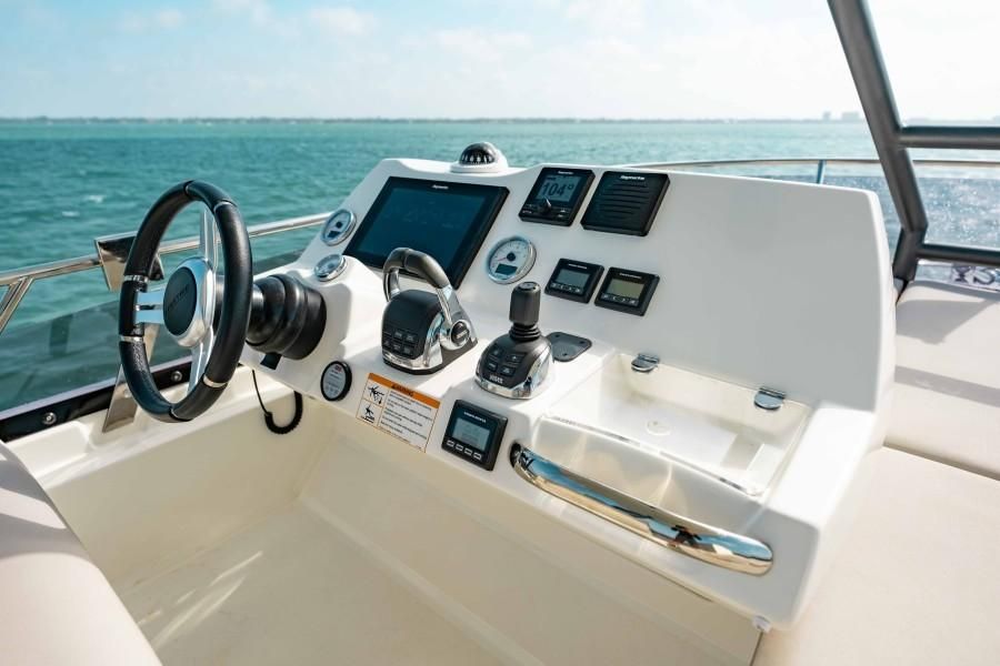 2020 Prestige 460 Flybridge