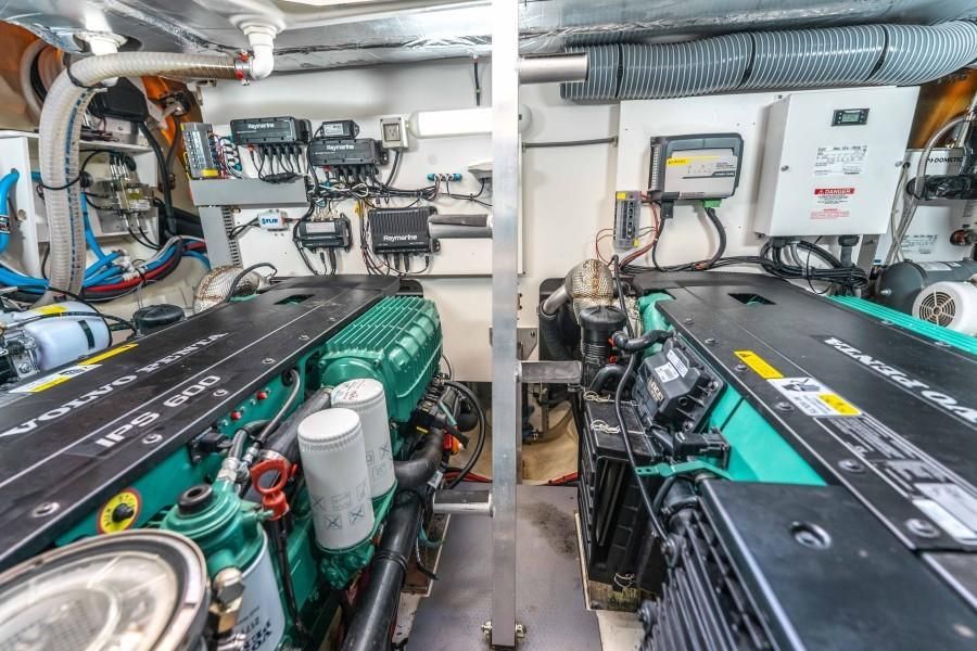 2020 Prestige 460 Flybridge