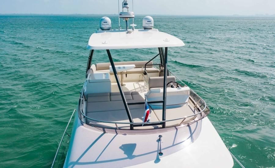2020 Prestige 460 Flybridge