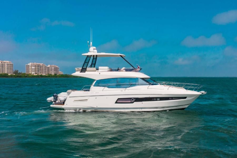 2020 Prestige 460 Flybridge