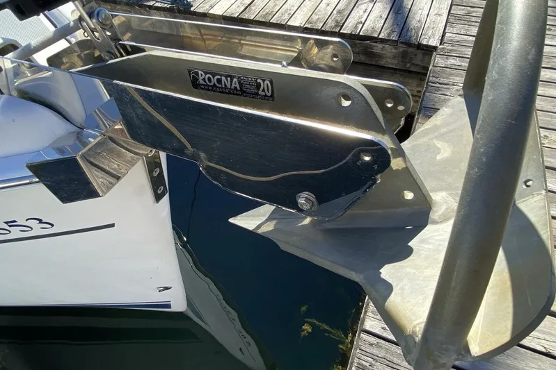 Dolce Vita Yacht Photos Pics Close-up of Rocna 20 anchor on 2004 Hunter 41 AC sailboat at dock.