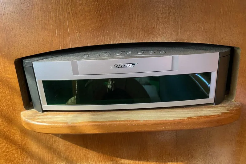 Dolce Vita Yacht Photos Pics Bose sound system installed in a 2004 Hunter 41 AC yacht interior.
