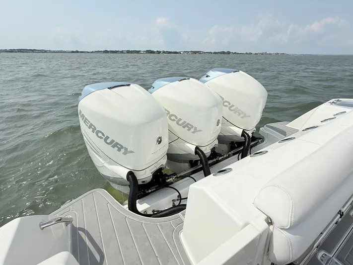 Sea W Yacht Photos Pics 