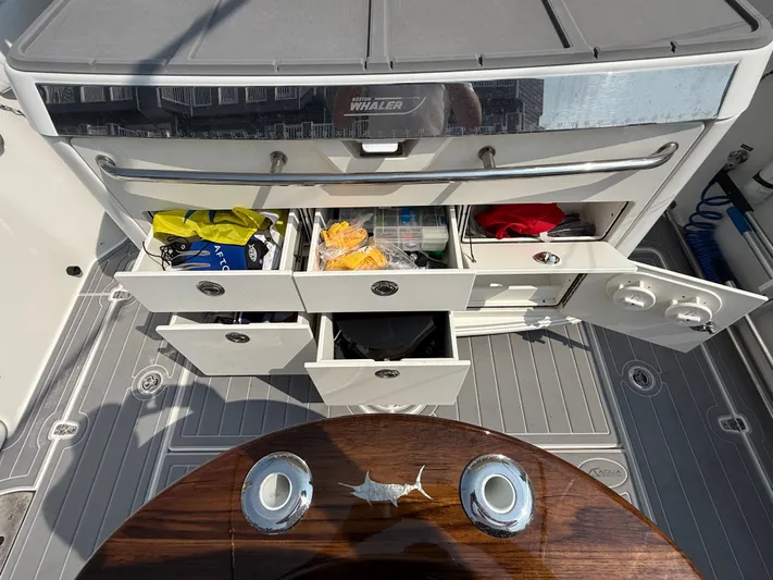 Sea W Yacht Photos Pics 