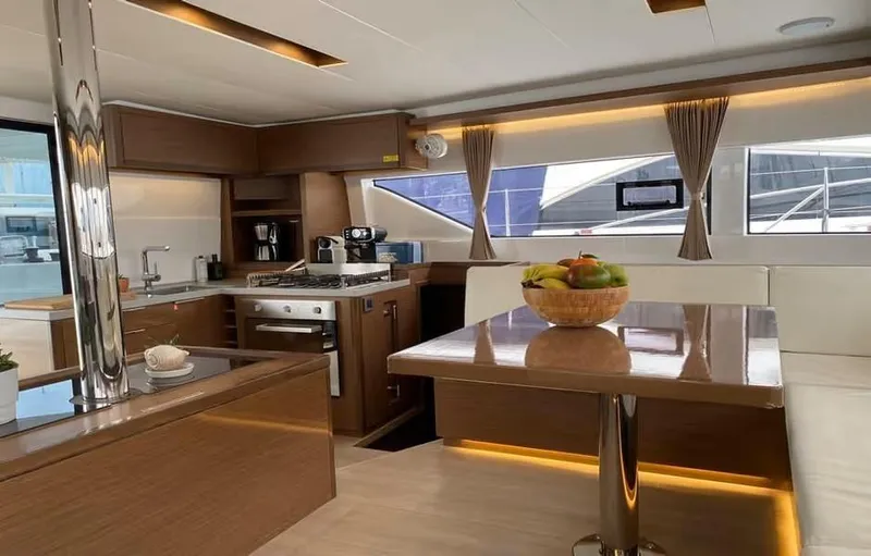  Yacht Photos Pics Lagoon 50