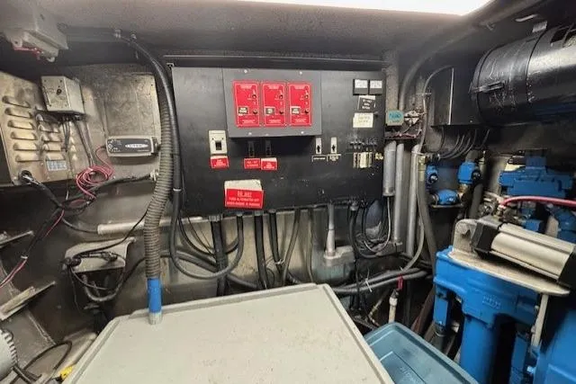 Western Shore Yacht Photos Pics Electrical control panel in a 1989 Custom Expedition vehicle engine room.