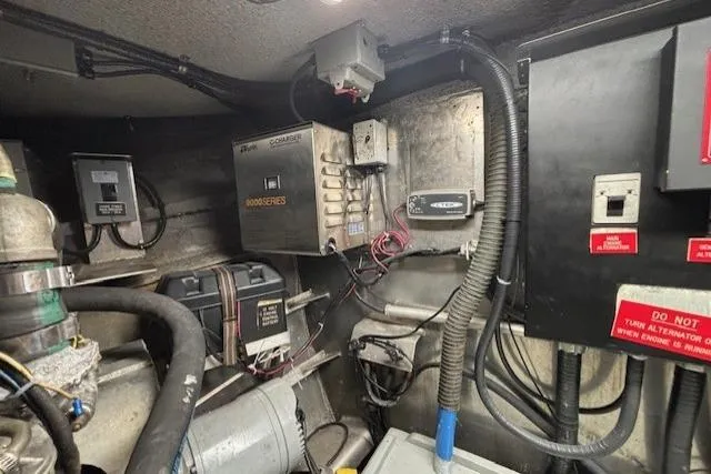 Western Shore Yacht Photos Pics Electrical components and wiring inside a 1989 Custom Expedition vehicle.