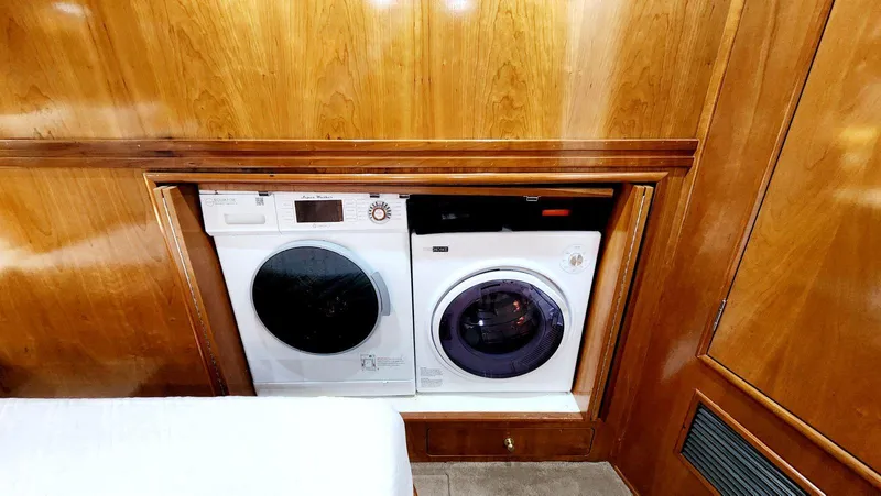 Viva La Vida Yacht Photos Pics 