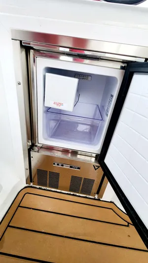 Viva La Vida Yacht Photos Pics 