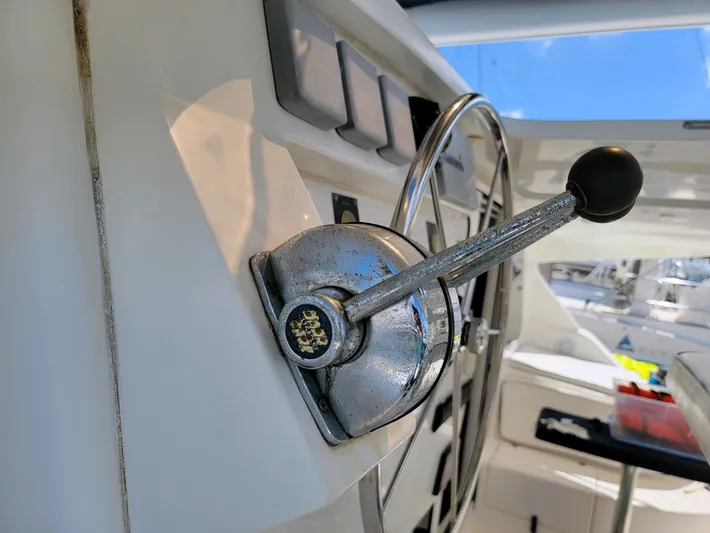 Alacrity Yacht Photos Pics Close-up of 2009 Fusion 40 yacht steering wheel and throttle lever.