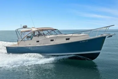 Mainship Pilot 34 Rum Runner II