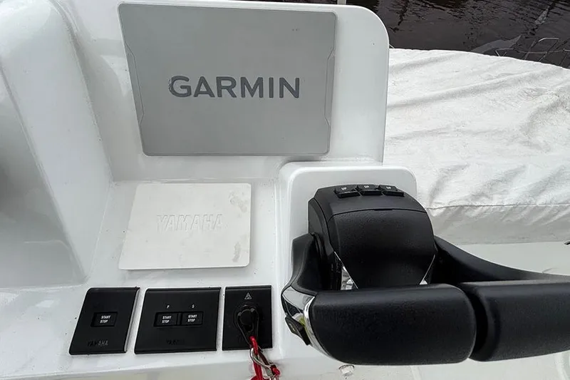  Yacht Photos Pics Control panel of 2022 Jeanneau NC Weekender 1095 Fly with Garmin and Yamaha systems.