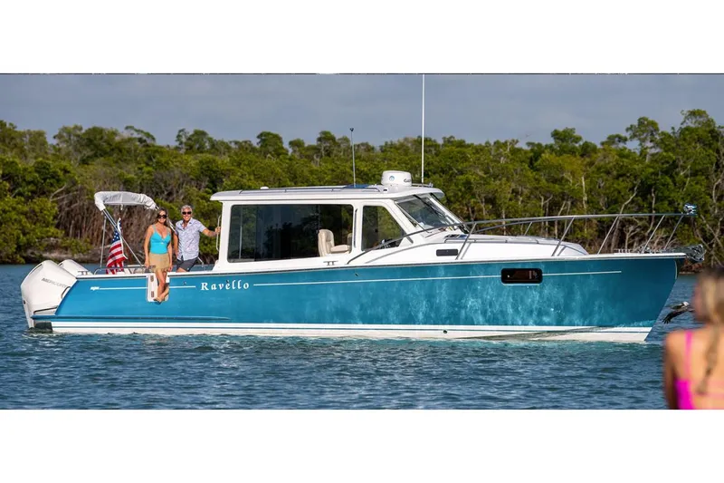  Yacht Photos Pics Manufacturer Provided Image