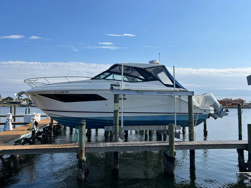 2021 Sea Ray 320 Sundancer