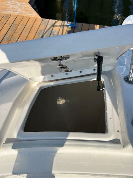 2021 Sea Ray 320 Sundancer