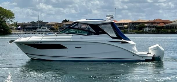 2021 Sea Ray 320 Sundancer