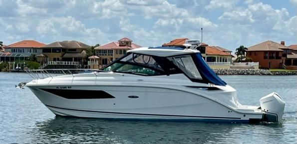 2021 Sea Ray 320 Sundancer