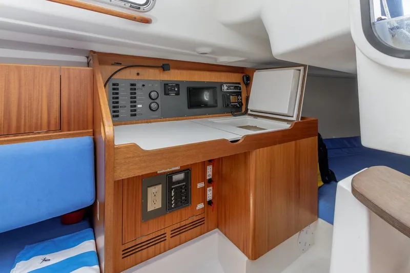 Out Of Reach Yacht Photos Pics 