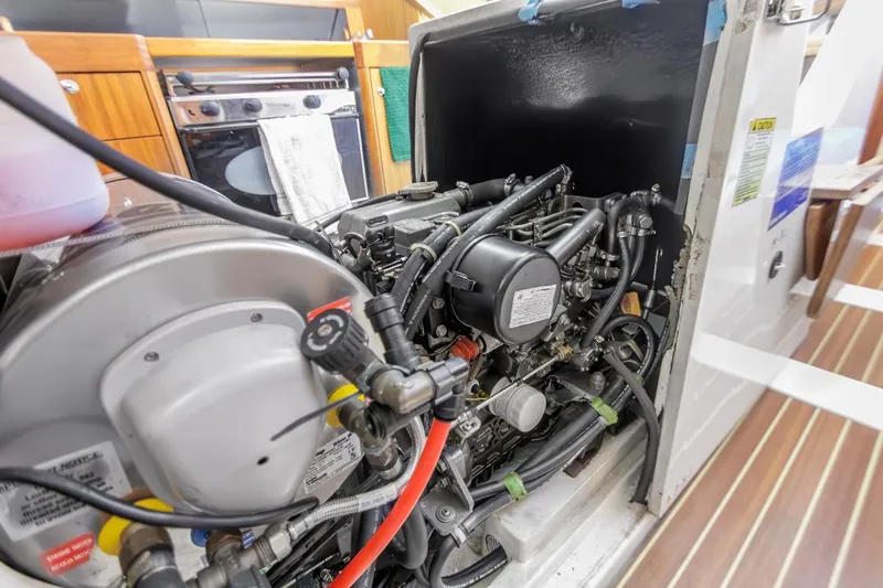 Out Of Reach Yacht Photos Pics 