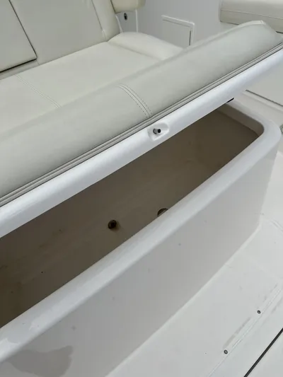 43 Everglades 435 Cc Yacht Photos Pics Open storage compartment on 2017 Everglades 435 Center Console boat.