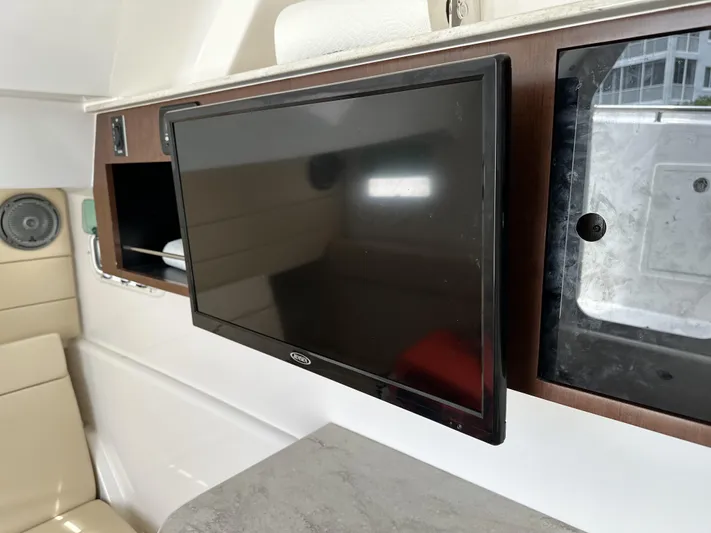 43 Everglades 435 Cc Yacht Photos Pics 