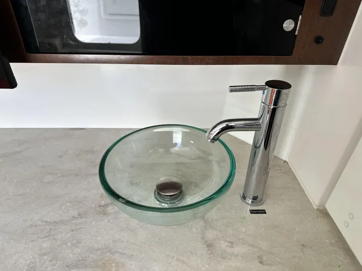 43 Everglades 435 Cc Yacht Photos Pics 