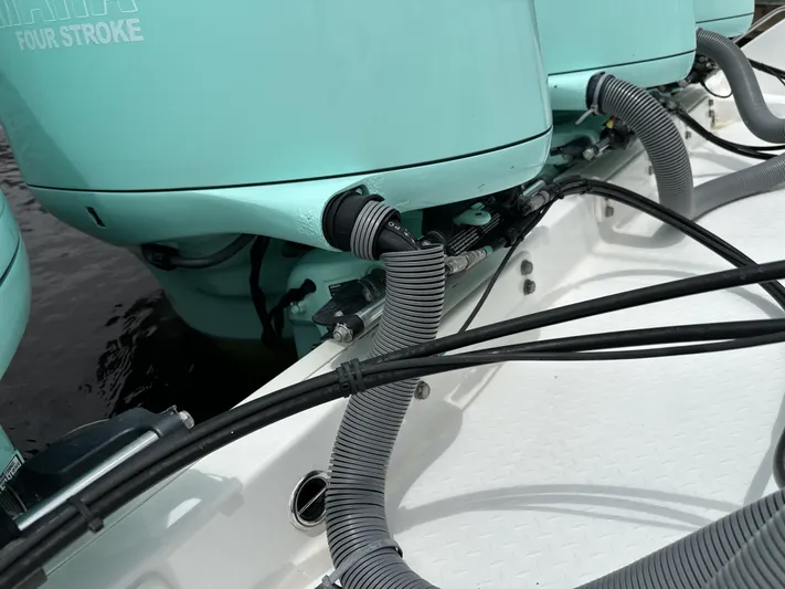 43 Everglades 435 Cc Yacht Photos Pics 