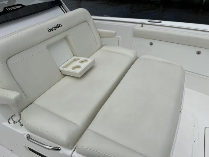 43 Everglades 435 Cc Yacht Photos Pics 