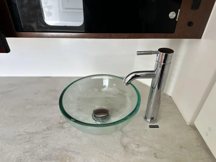 43 Everglades 435 Cc Yacht Photos Pics 