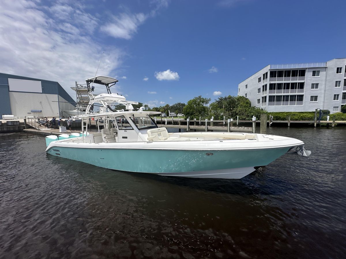 2017 Everglades 43 
