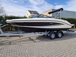 2018 Sea Ray SPX 210