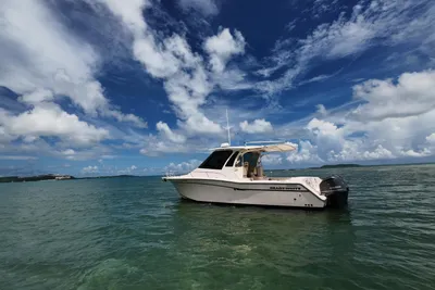 Grady-White Express 330