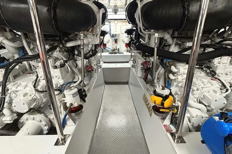 Ventura Yacht Photos Pics Engine Room