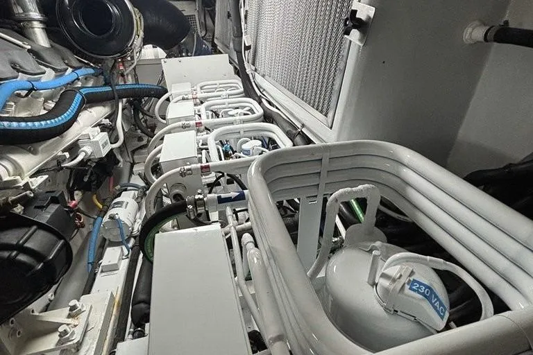 Ventura Yacht Photos Pics All New Air Cond.