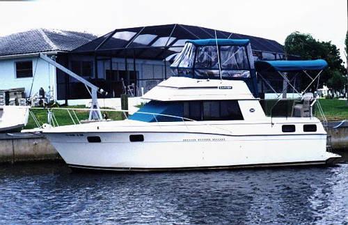 1984 Carver 3207 Aft Cabin Motor Yachts for sale - YachtWorld