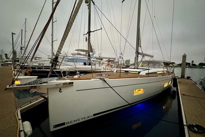 Yacht