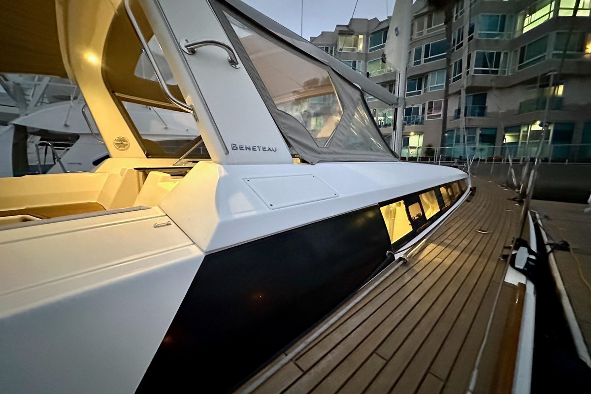 2021 Beneteau 55 