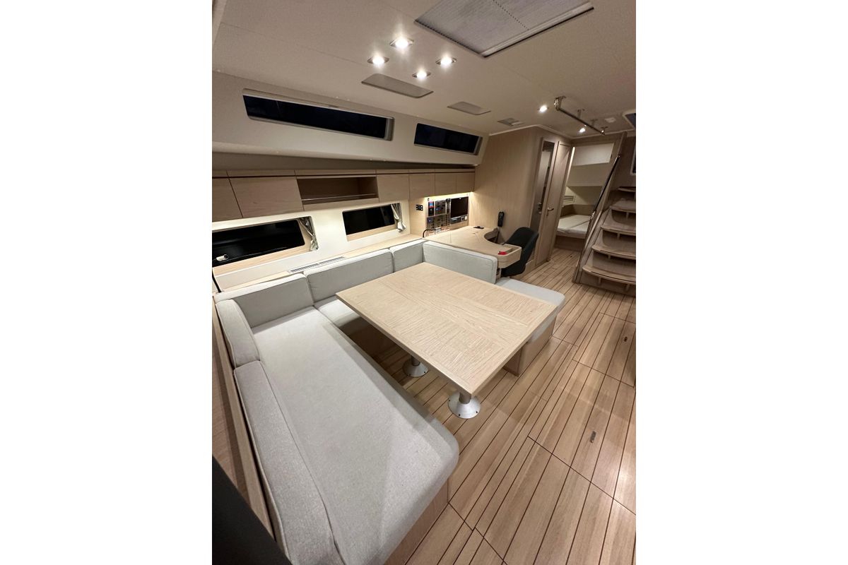 2021 Beneteau 55 