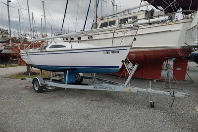 Catalina Capri 22 Wing Keel
