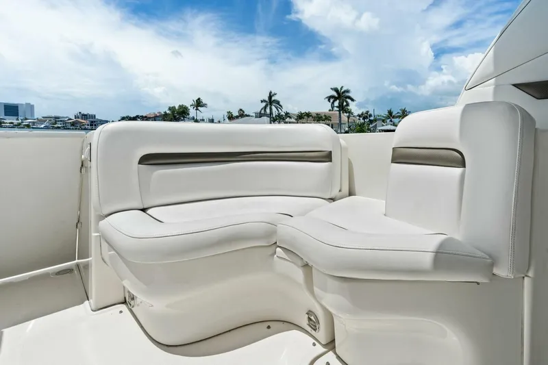 Ty One On Yacht Photos Pics 2006 Sea Ray 38 Sundancer 'Ty One On'