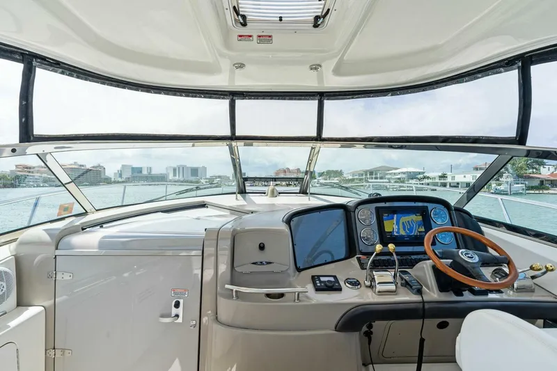 Ty One On Yacht Photos Pics 2006 Sea Ray 38 Sundancer 'Ty One On'