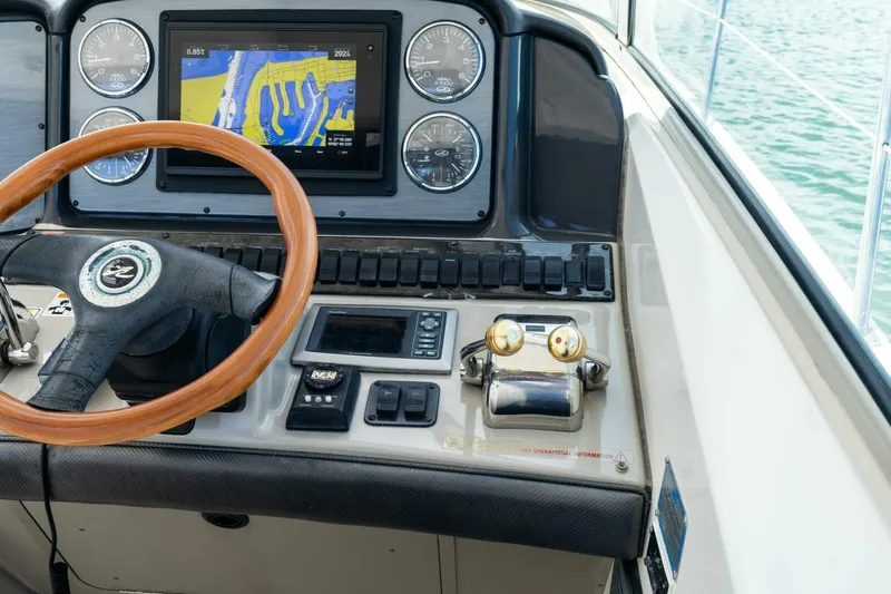 Ty One On Yacht Photos Pics 2006 Sea Ray 38 Sundancer 'Ty One On'