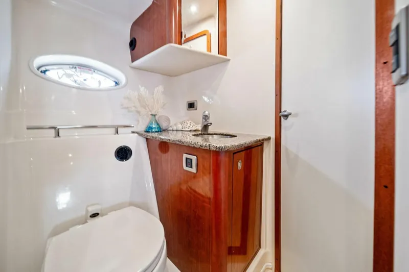 Ty One On Yacht Photos Pics 2006 Sea Ray 38 Sundancer 'Ty One On'